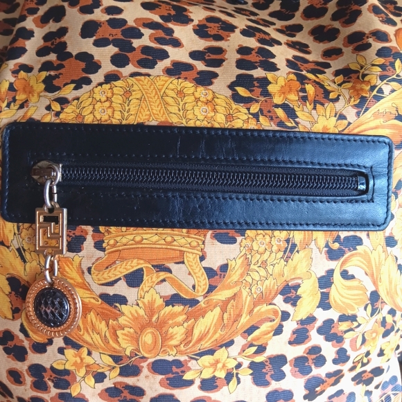 Gianni Versace ✨️LIKE NEW GOLD ERA Vintage Leopard Sunburst Backpack - Picture 17 of 17